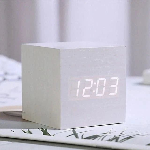 DIALUX - Stilvoll Retro Gefühl Uhr