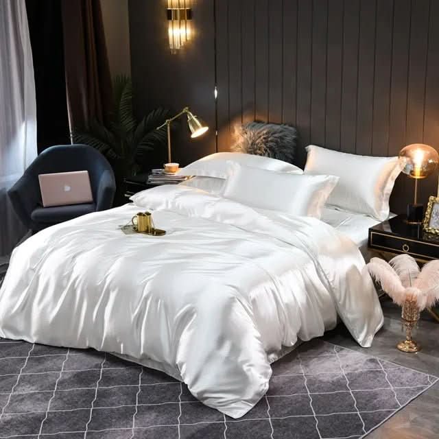 SericaCover – Luxurious Silk Duvet Cover for Elegant Sleeping Comfort