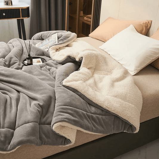 SOFTHUG LUXE – Plüschige Flanell-Fleecedecke für Komfort und Stil 0
