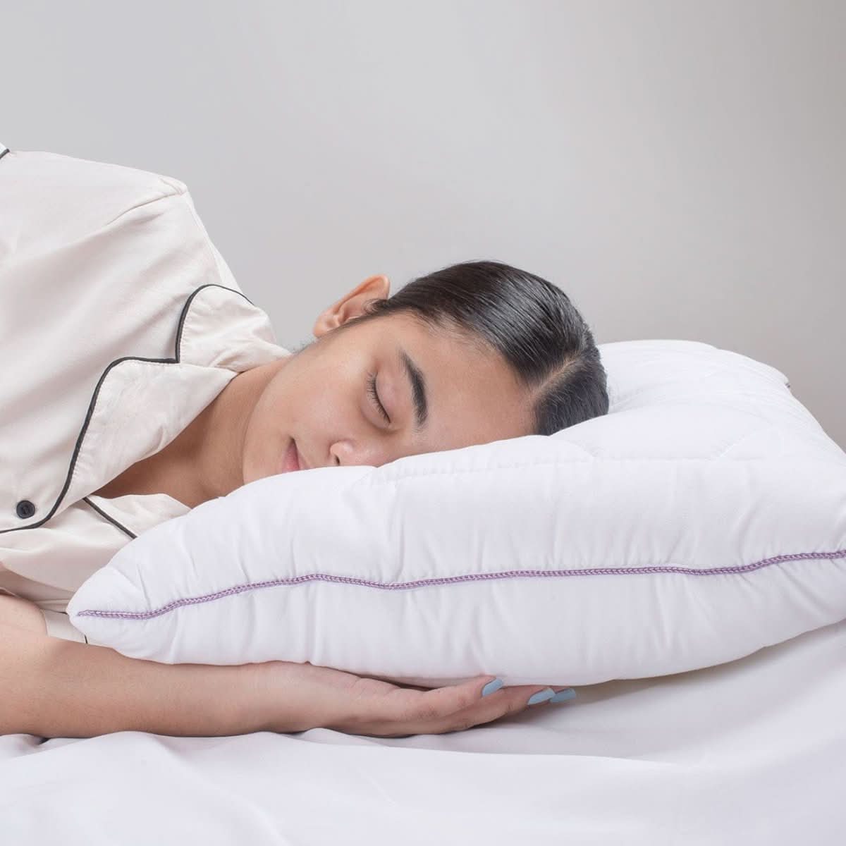 Aurelissen Lavendia Pillow | Hypoallergenic & Antibacterial | With Lavender Scent | Soft Sleeping Pillow for Sensitive Skin