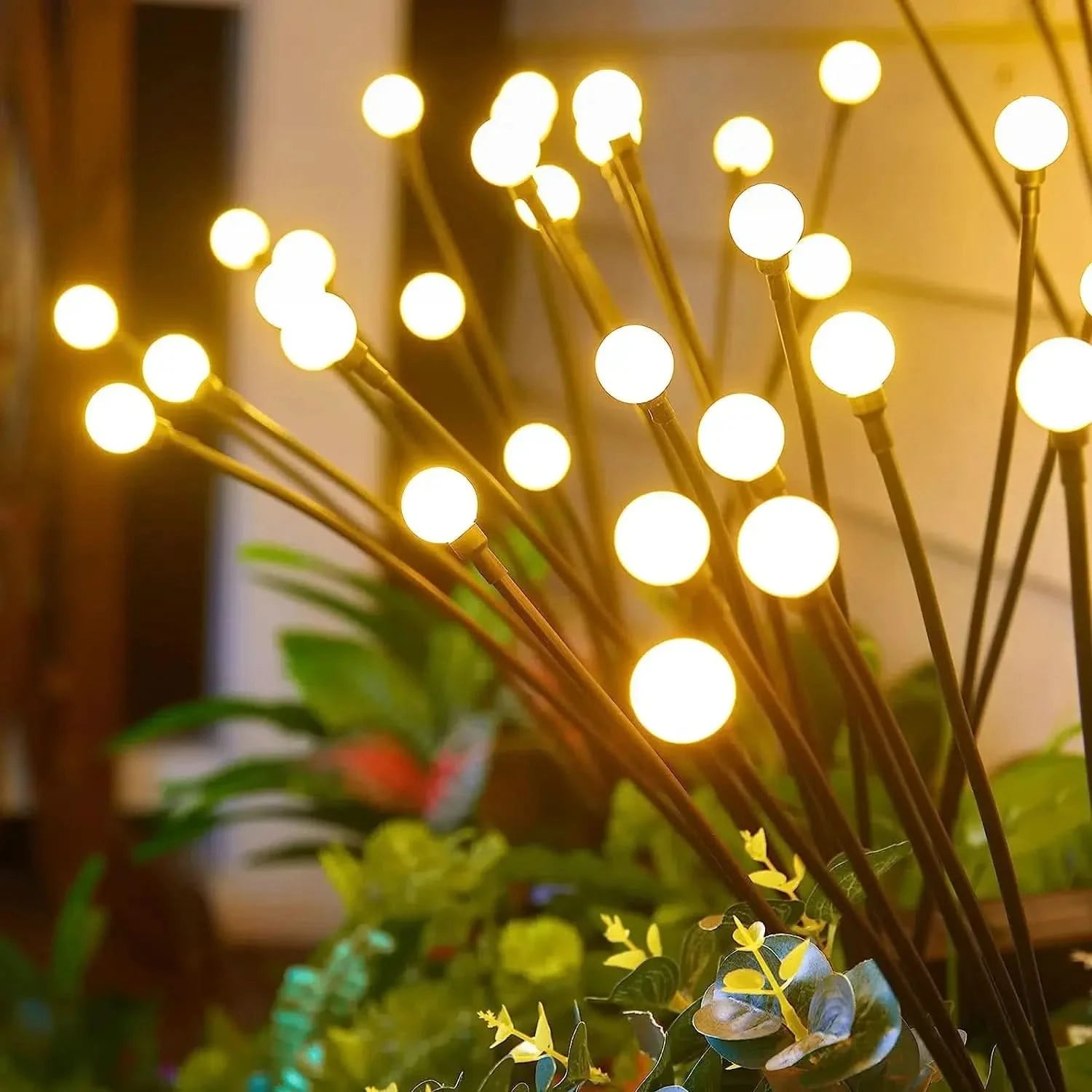 LUSORIA Solar Outdoor Lighting Garden Yard Lights Wireless Easy to Install