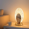 Elegante Tischlampe im Pfauen-Design
