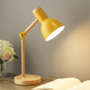 Skandinavische Tischlampe aus Holz