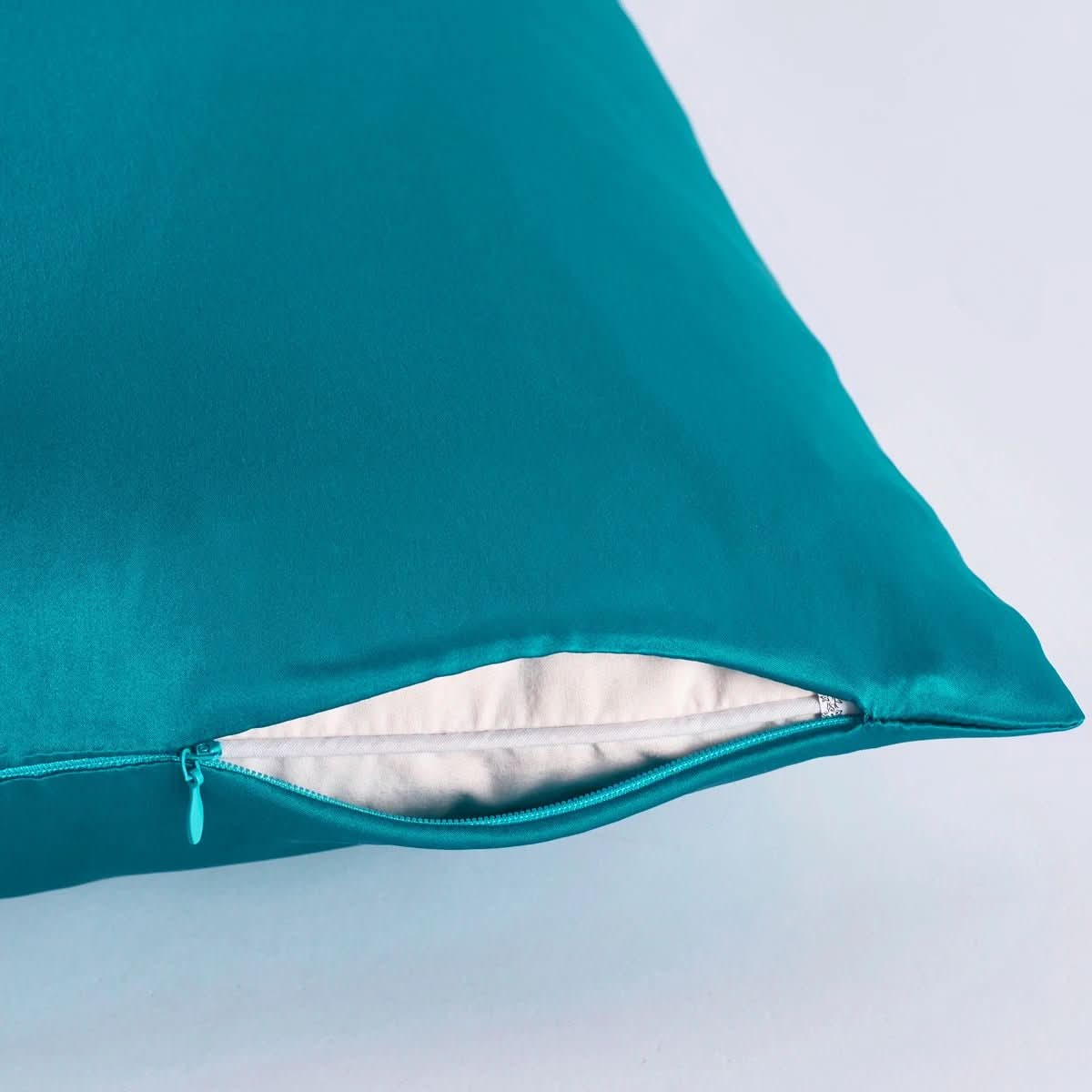 Silk Port Pillow Case – Luxurious Silk Pillowcase for Restful Sleep
