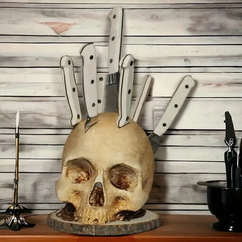 Sutura - Gothic Skull Knife Holder