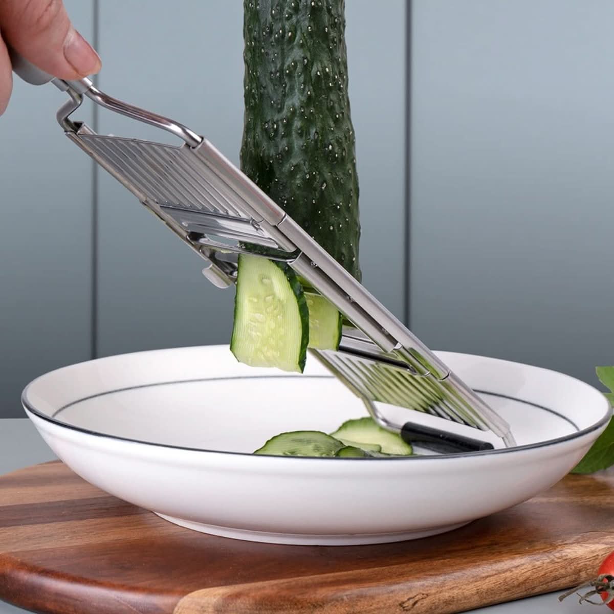 DeliChop – Versatile Vegetable Chopper For Quick And Even Slicing