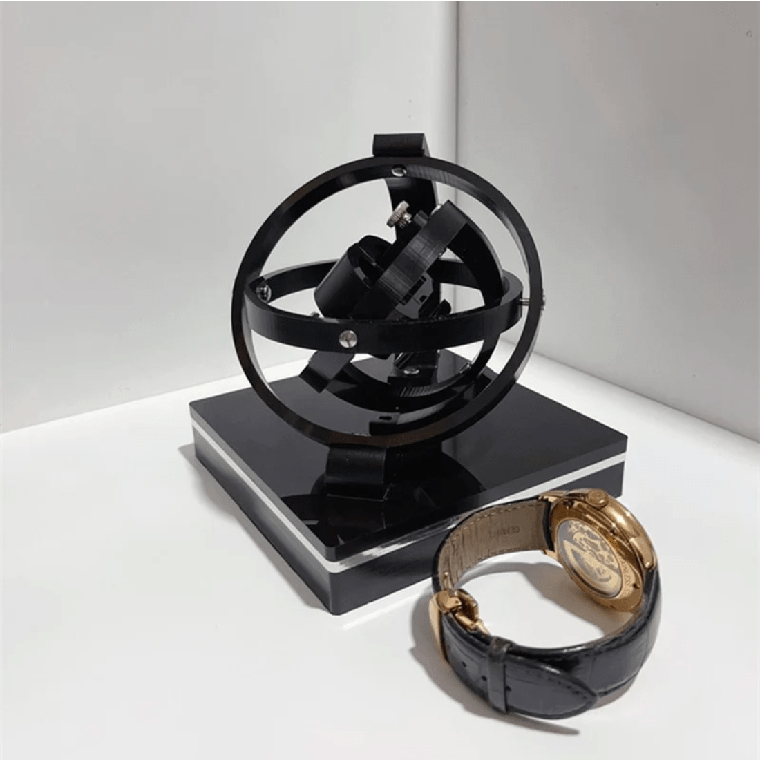 ChronoLux – Automatic Watch Winder with Stylish Design for Luxury Watches