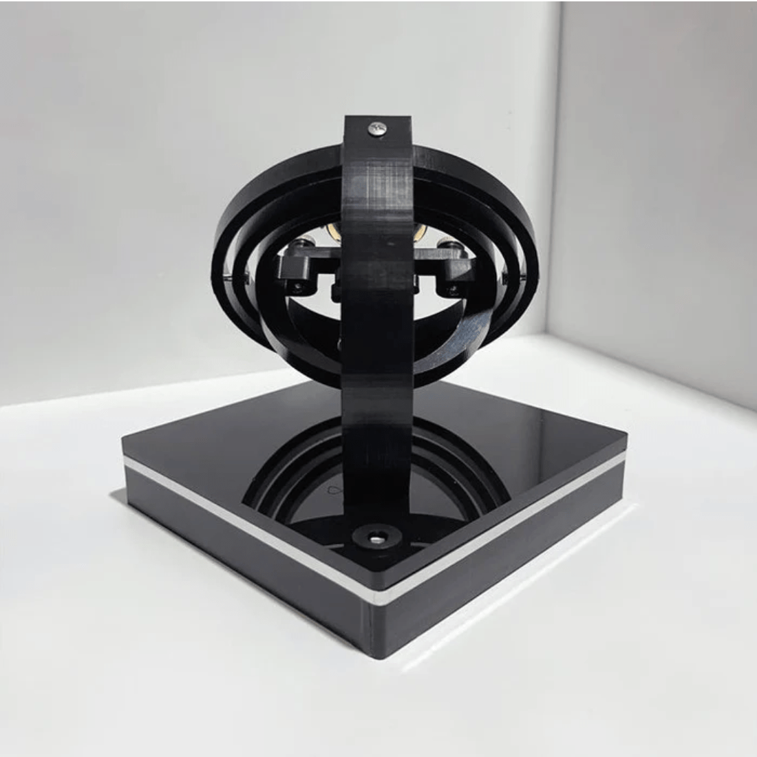 ChronoLux – Automatic Watch Winder with Stylish Design for Luxury Watches
