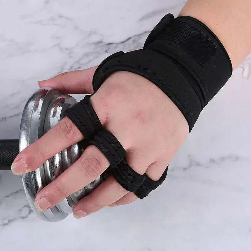 MAXGRIP – Training Gloves for Secure Grip and Comfort