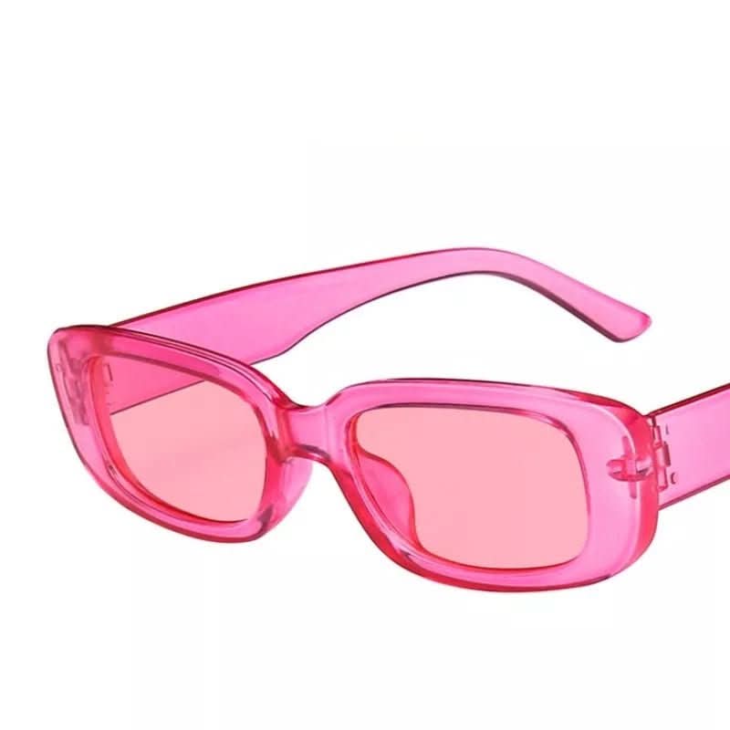 Old-fashioned Shade - Retro-style Rectangular Women's Sunglasses with UV400 Protection