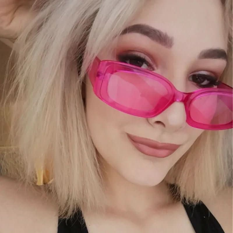 Old-fashioned Shade - Retro-style Rectangular Women's Sunglasses with UV400 Protection
