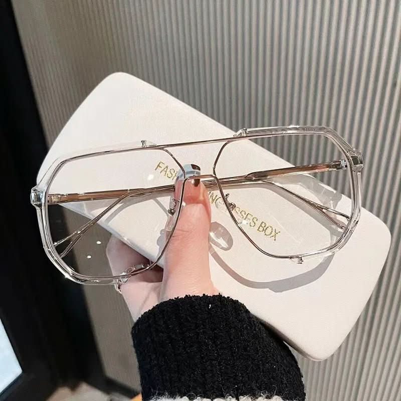 Sun Fashion Vision - Stylish Oversized Sunglasses with UV400 & Fashion Factor