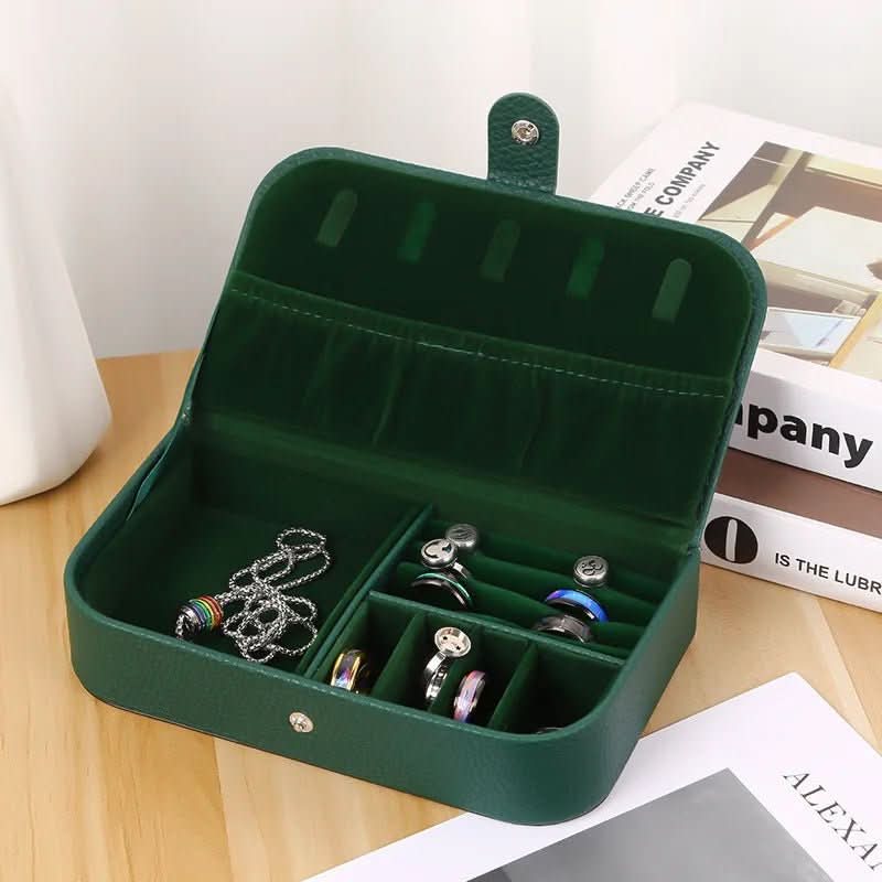 AuriCase – Mini Jewelry Box Made of Velour for Travel & Storage