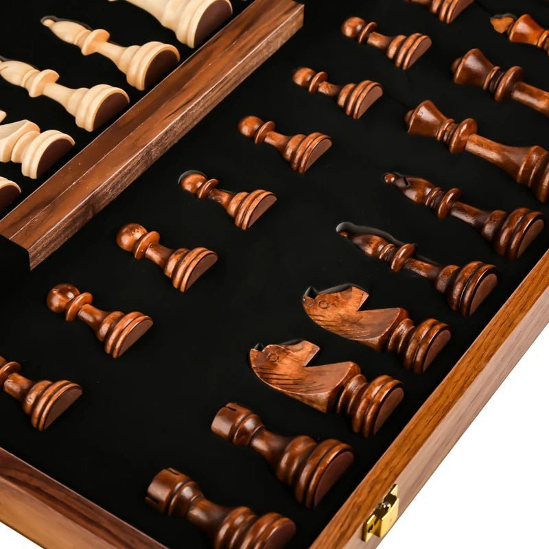 WALNORIS – Premium-Schachset aus Holz mit klassischem, klappbarem Walnussholzbrett 8