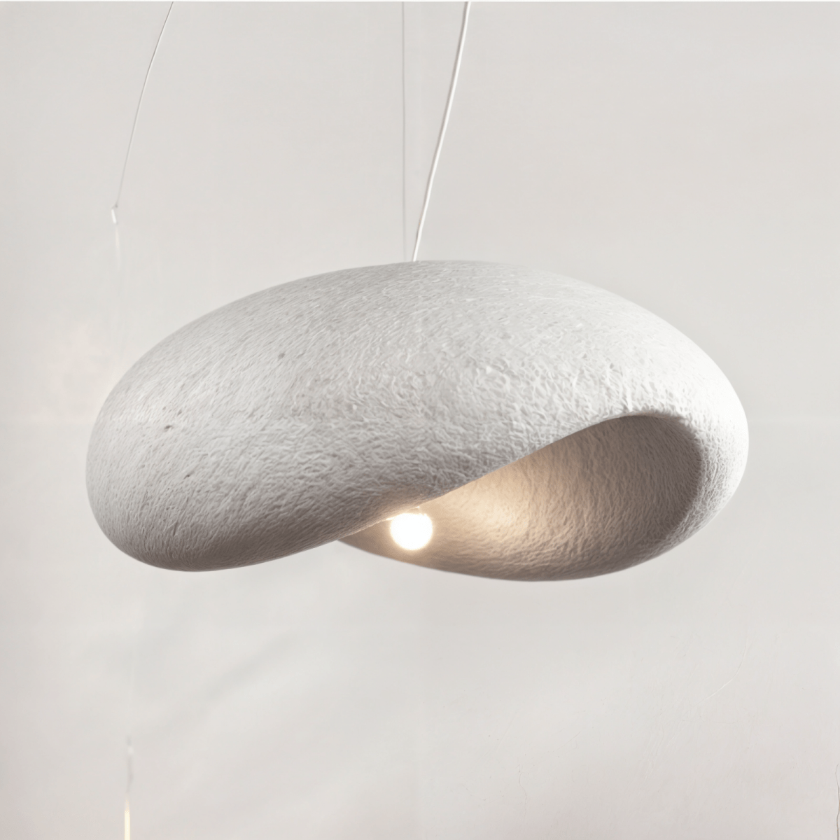 Customizable Resin Lamp with Beautifully Designed Shade for a Tranquil Ambiance