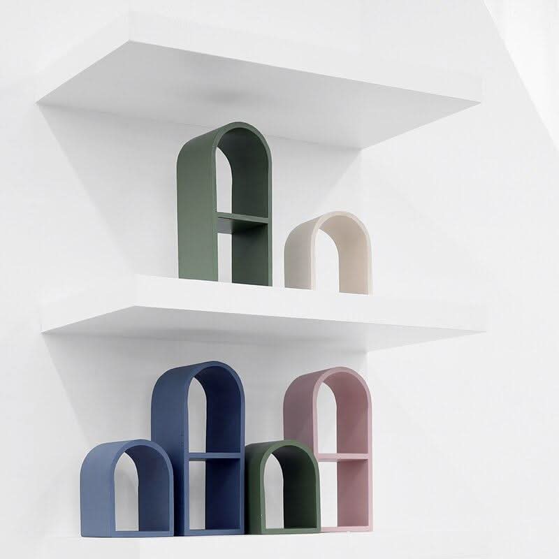 LUNAVEI Modern Curved Wooden Shelf Display Elegance and Functionality