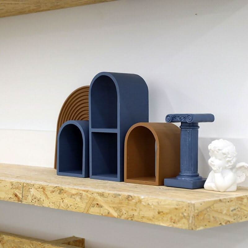 LUNAVEI Modern Curved Wooden Shelf Display Elegance and Functionality