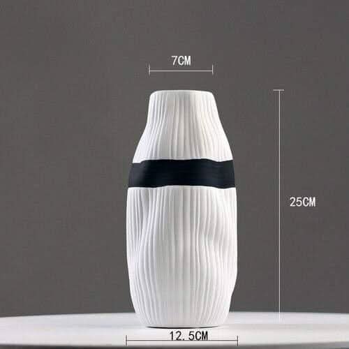 HIKARIA – Elegant Ceramic Vase For Modern Accents