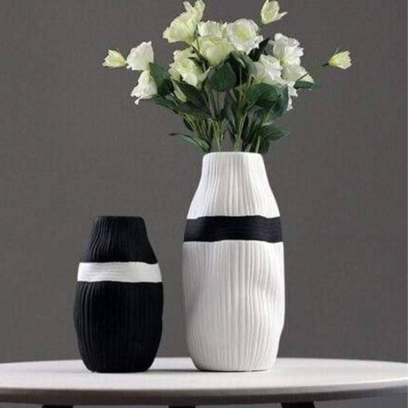 HIKARIA – Elegant Ceramic Vase For Modern Accents