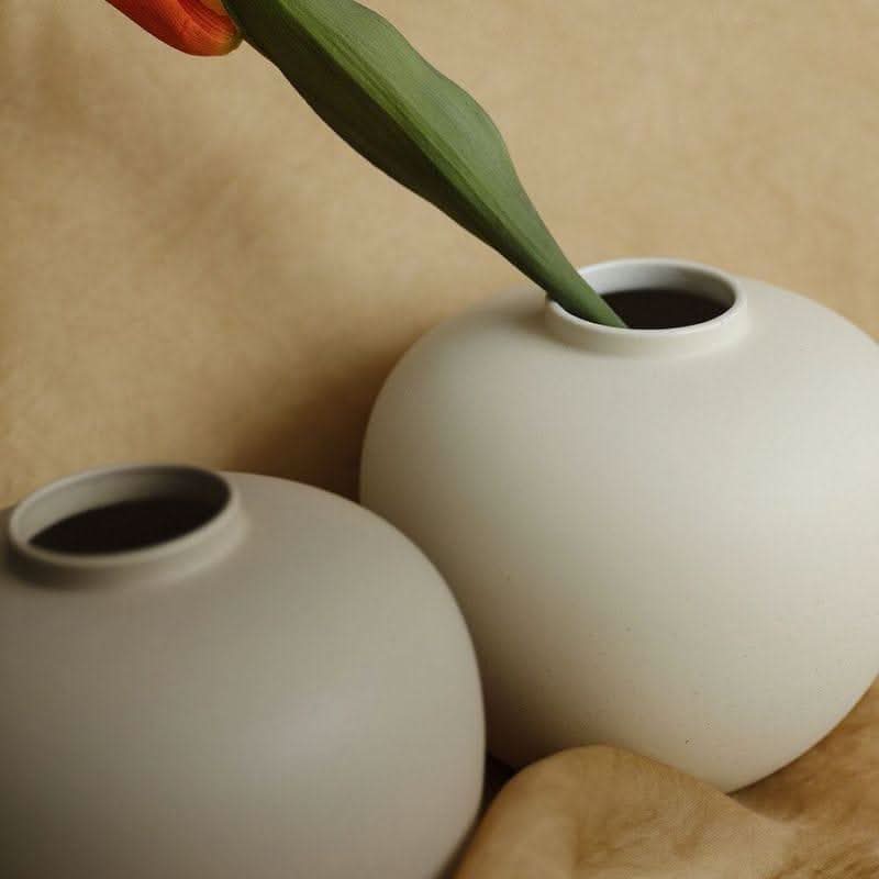 AMOR – Romantic Ceramic Vase For Your Home