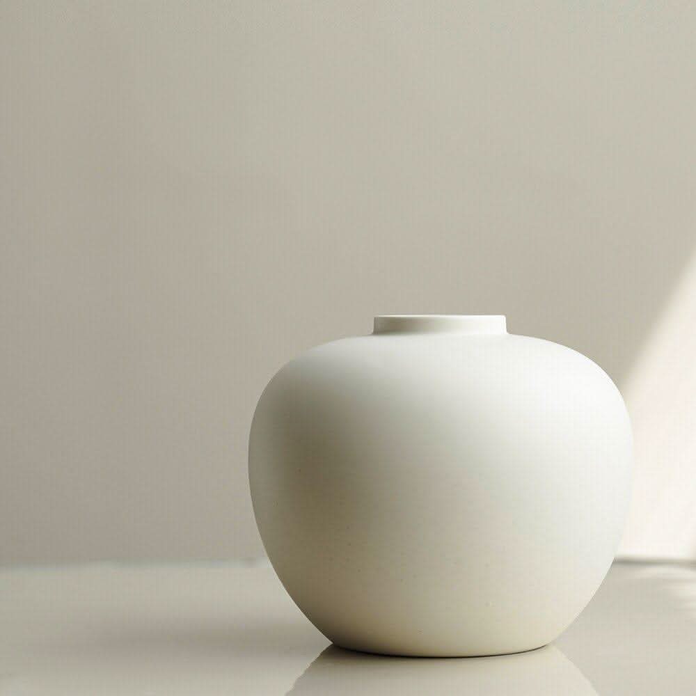 AMOR – Romantic Ceramic Vase For Your Home