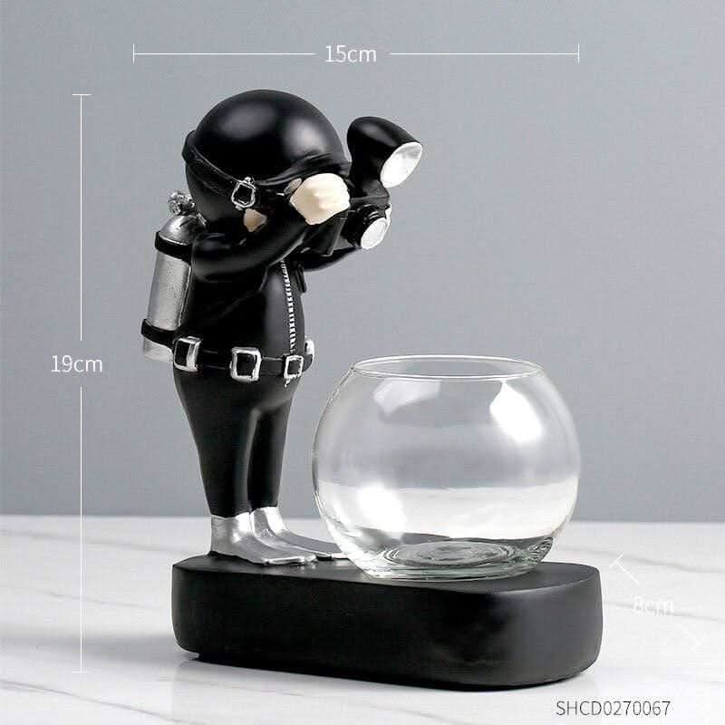 ASTROVA – Creative Astronaut Planters for Modern Living