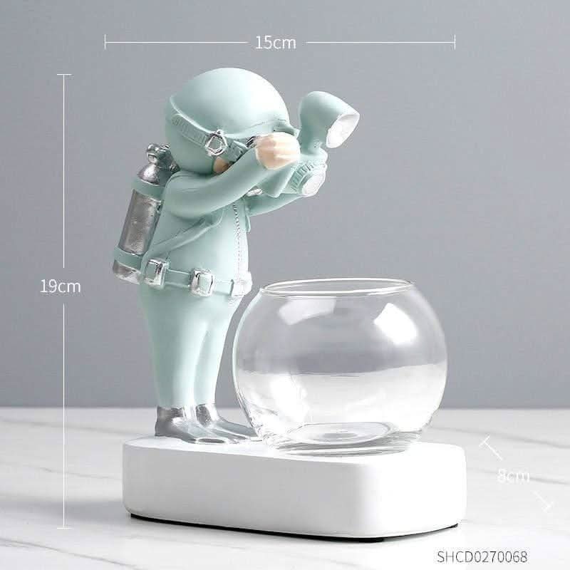 ASTROVA – Creative Astronaut Planters for Modern Living