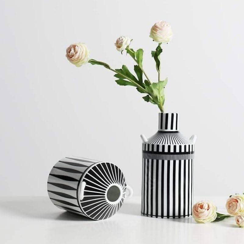 KAZURI – Elegant Ceramic Vase for a Modern Ambiance