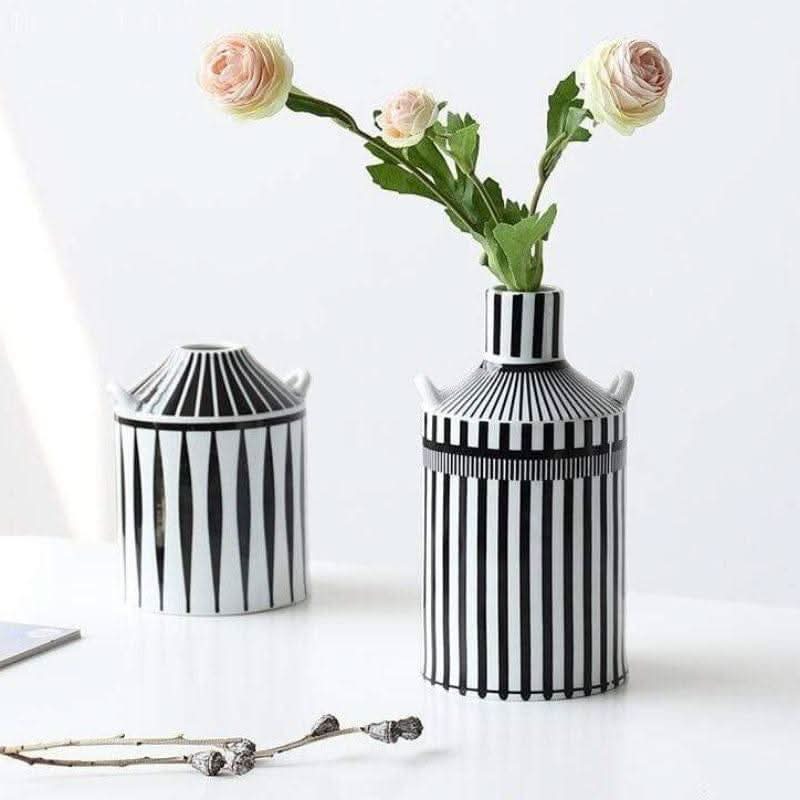 KAZURI – Elegant Ceramic Vase for a Modern Ambiance