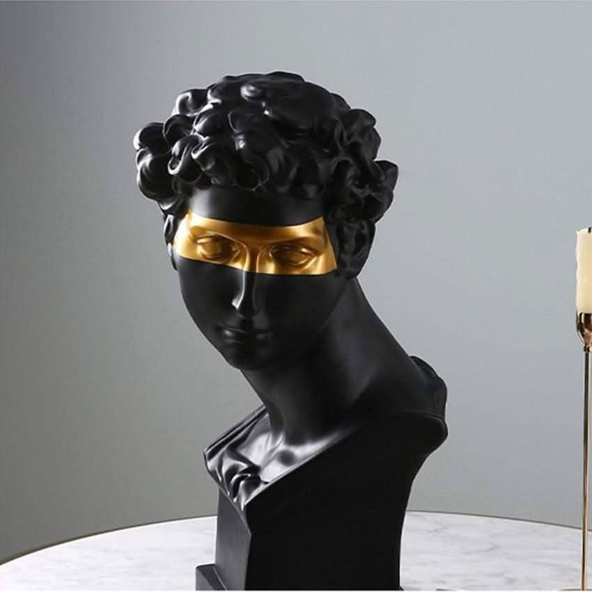 SEREVIA Resin Bust Sculpture Elegance for Living Room Decoration