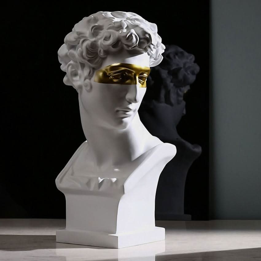 SEREVIA Resin Bust Sculpture Elegance for Living Room Decoration