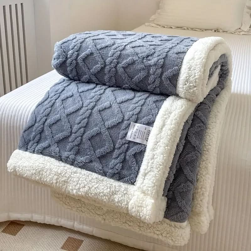 ERSANA - Ultra-cozy, fluffy blanket