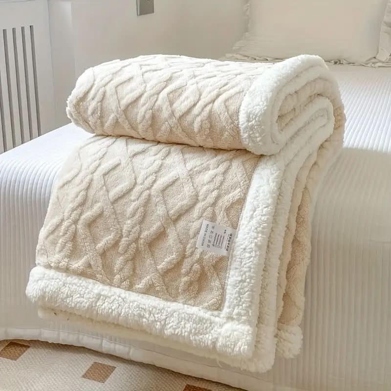 ERSANA - Ultra-cozy, fluffy blanket