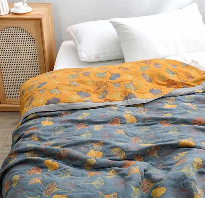 CAMI - Cozy Leaf Blanket