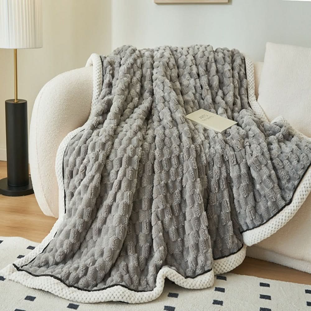 DELLA - Cuddly Cloud Blanket