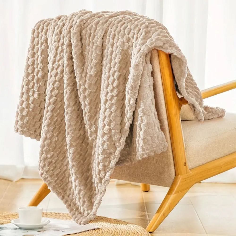 DARA - Cuddly Blanket