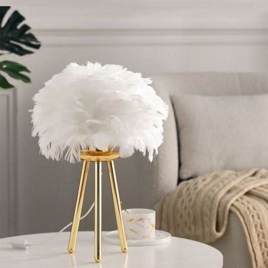 HAVANA Bedside Lamp with Feather Lampshade for a Soothing Atmosphere