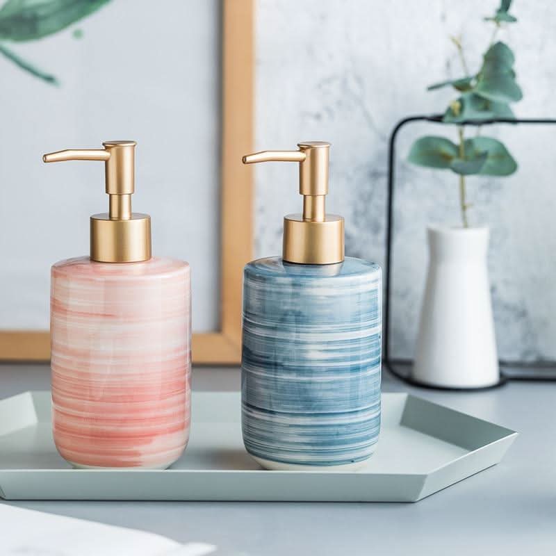 Arvy - Elegant and durable dispenser