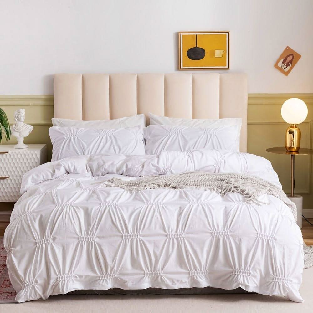 NALORIA Elegant Pinch Pleat Duvet Cover Set