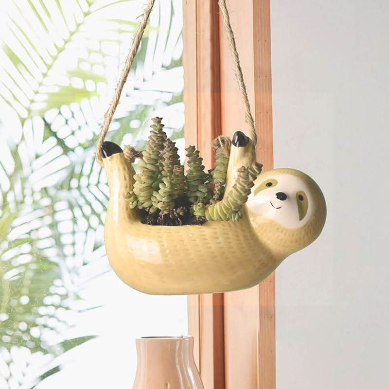LUMA - Stylish Hanging Sloth Vase for Your Rooms