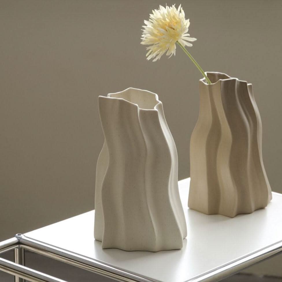 ORINA – Stylish Ceramic Vase for a Luxurious Ambiance