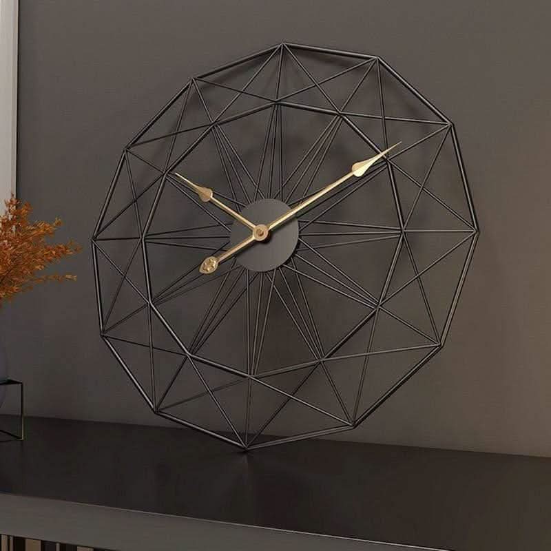 ROMACLASS – Elegant Wall Clock For A Touch Of Luxury